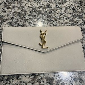 YSL Envelope Cluth guaranteed authentic. Good condition.